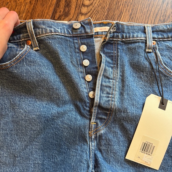 LEVI’S Ribcage High Rise Denim Shorts - Picture 3 of 8